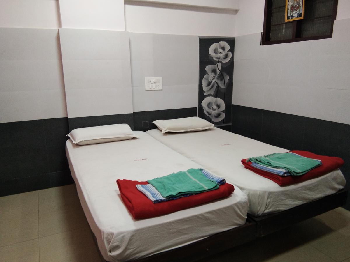 Hotel Sanman Lodge Shimoga Exterior photo