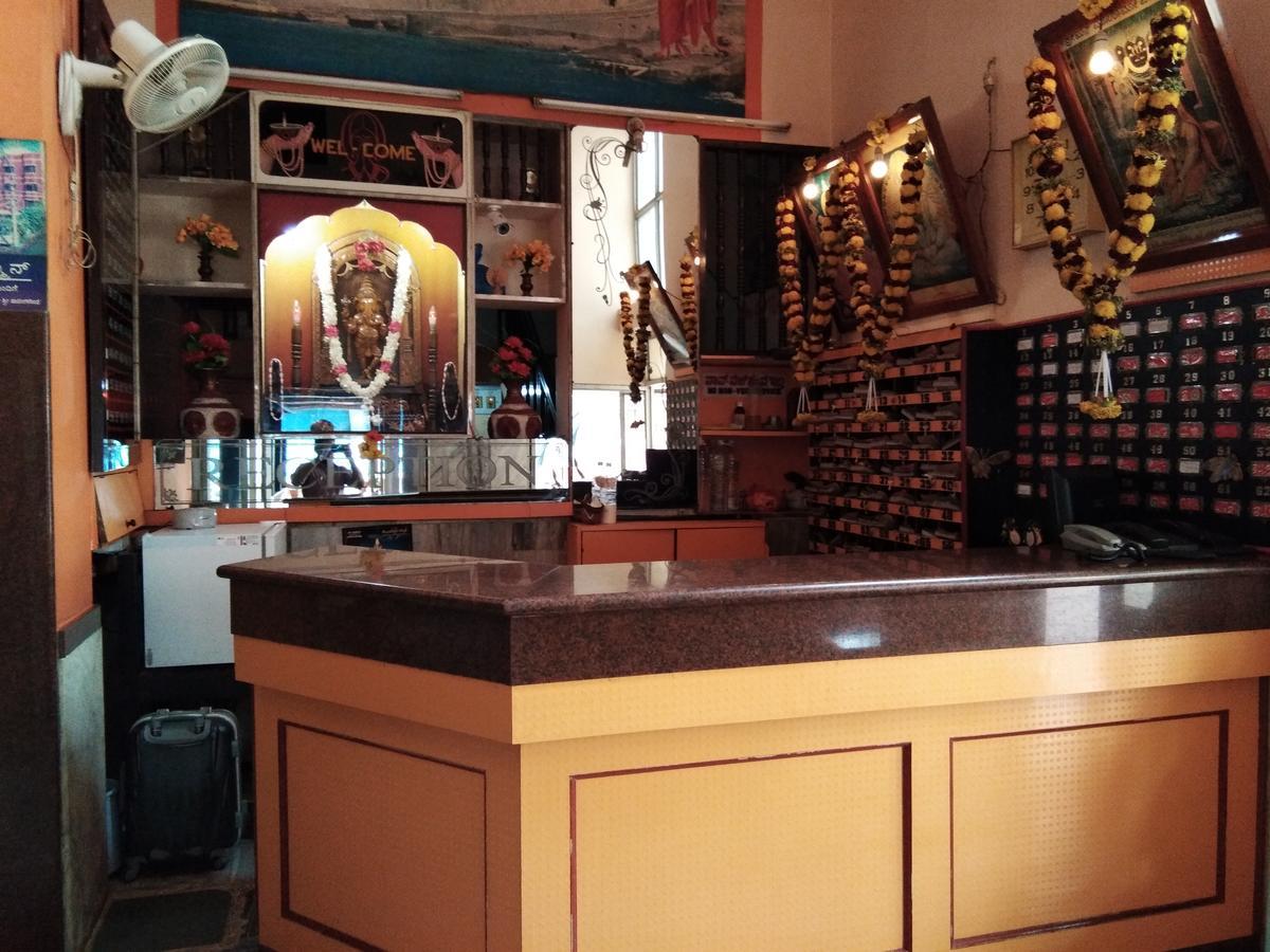 Hotel Sanman Lodge Shimoga Exterior photo