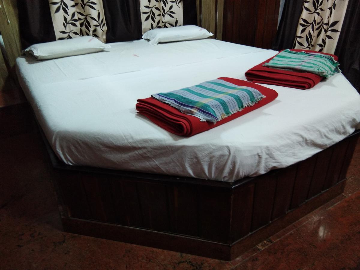 Hotel Sanman Lodge Shimoga Exterior photo