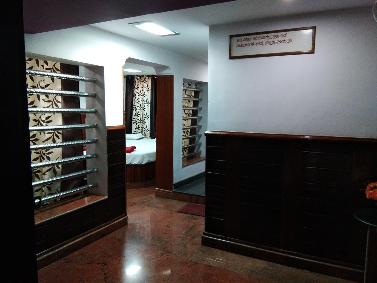 Hotel Sanman Lodge Shimoga Exterior photo